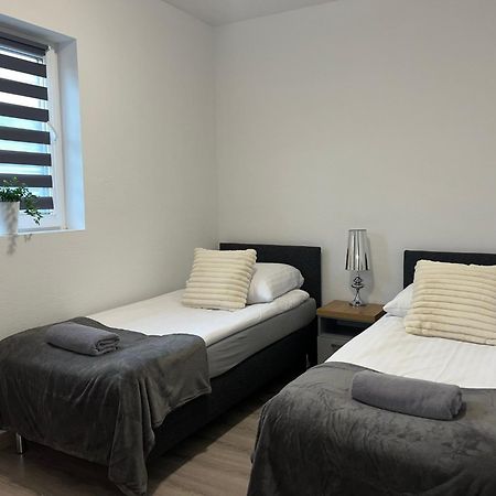 Hostel Adabet Kepno Ngoại thất bức ảnh