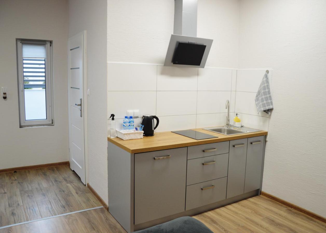 Hostel Adabet Kepno Ngoại thất bức ảnh