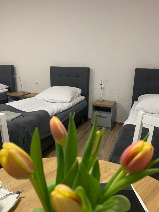 Hostel Adabet Kepno Ngoại thất bức ảnh